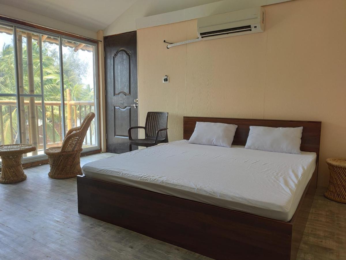 Chivarin Resorts Mālvan Rum bild
